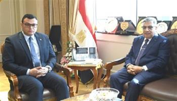 وزير الإسكان ومحافظ الدقهلية يتابعان سير المشروعات المشتركة لتعزيز خدمات المواطنين