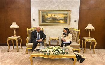 وزير التعليم يبحث مع نائب رئيس «جايكا» تعزيز التعاون في مشروع المدارس المصرية اليابانية