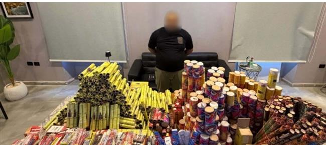 سقوط مالك محل بحوزته 500 ألف قطعة ألعاب نارية في الإسكندرية