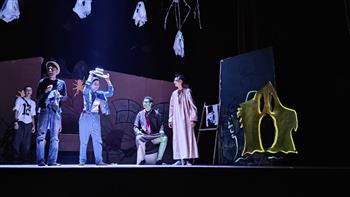 إقبال كبير على عرض "عفاريت المسرح" بالمركز الثقافي بطنطا 