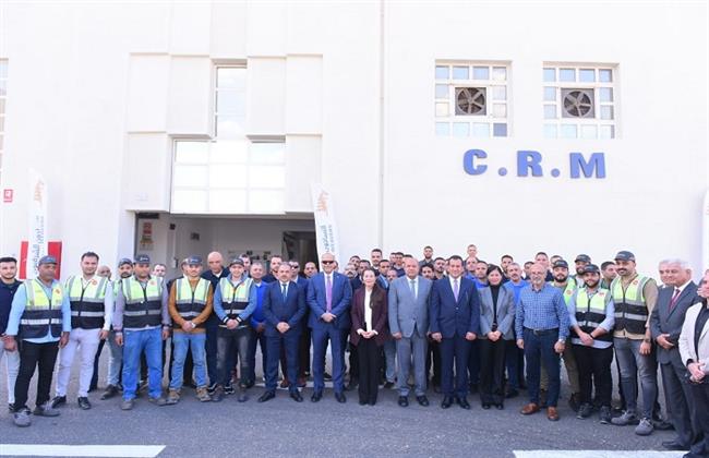 وزير العمل:مستمرون في تحسين بيئة العمل ودعم العمالة المدربة.. والدولة تساند كل منشأة وطنية تلتزم بالإنتاج 