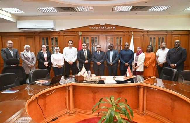 الصحة: «فاكسيرا» تستقبل وفدًا إفريقيًا من Africa CDC ضمن برنامج Biomanufacturing Fellowship لتدريب الكوادر 