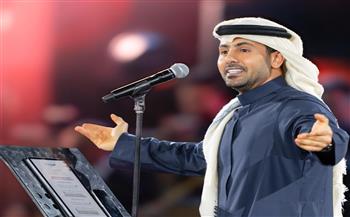 فؤاد عبد الواحد يشعل مدرّج خورفكان في حفله بمناسبة اليوم الوطني الـ54 للإمارات