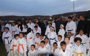 وزير الرياضة يتفقد نادي شرم الشيخ الرياضي ويفتتح ملاعب بادل تنس