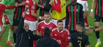 دوري أبطال أفريقيا.. "كاف" يحيل أحداث شغب مباراة الأهلي والجيش الملكي للانضباط