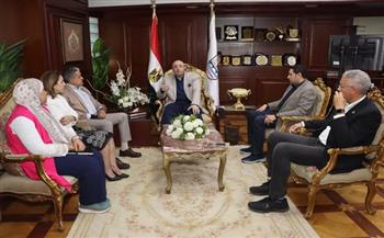 محافظ بني سويف يناقش خطة عمل مشروع الدعم الفني لوزارة التنمية المحلية 