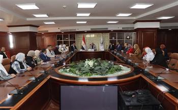 محافظ بني سويف يشهد توقيع بروتوكول تعاون بين مديرية الصحة وجمعية شُريان العطاء في مجال التُبرع بالدم