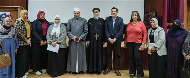 محافظ الشرقية يؤكد الدعم الكامل للبرامج التوعوية لمناهضة العنف ضد المرأة 