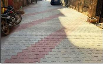 محافظ سوهاج يتابع أعمال تركيب بلاط الإنترلوك بالشوارع الفرعية بمنطقة المخبز الآلي