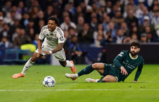 دوري أبطال أوروبا.. 15 دقيقة بدون أهداف رغم البداية القوية بين الريال والسيتي