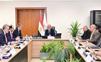 وزير الري يلتقي ممثلي بنك الاستثمار الأوروبي