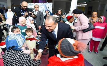 في اليوم العالمي لحقوق الإنسان.. وزير الخارجية يزور مستشفى 57357