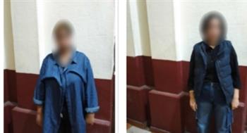 ضبط سيدتين بالإسكندرية لممارستهما الفجور عبر تطبيقات الهواتف المحمولة