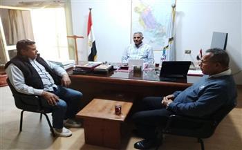 رئيس مدينة القصير يستقبل أعضاء لجنة المرور على مخرات السيول والأعمال الصناعية 