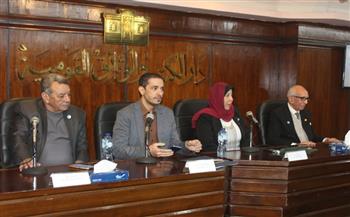 في يوم حقوق الإنسان.. رسائل حب وإنسانية تتصدر ندوة دار الكتب