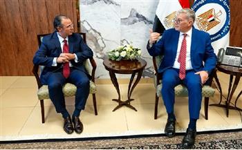 وزير البترول يبحث مع "شيفرون" مشروع توريد الغاز القبرصي لمصر
