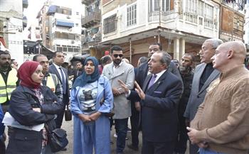 محافظة بورسعيد يتفقد أعمال تطوير ورفع كفاءة شارعي الحميدي والتجاري بحي العرب والمناخ