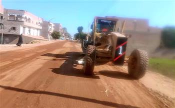 محافظ سوهاج يتابع بدء رصف طريق محمد صديق المنشاوي بطول 6 كيلو متر بالمنشاة