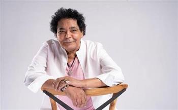 محمد منير مدافعا عن الست: ادوها وادونا فرصة نشوف الاختلاف قبل الهجوم على العمل وصناعة