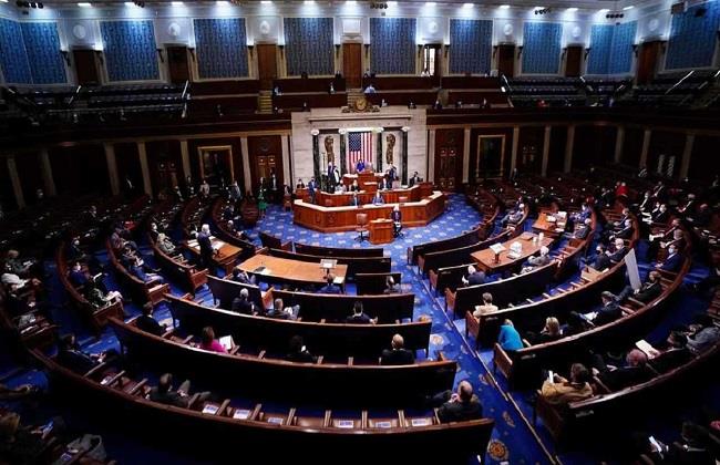 النواب الأمريكي يقر مشروع قانون شامل للسياسة الدفاعية بـ 900 مليار دولار