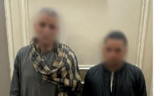 ضبط شخصين أثناء توزيع كروت دعائية وأموال على الناخبين بالمنيا