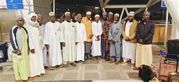 أكاديمية الأزهر تستقبل وفدًا يضم 50 إمامًا وداعية من 6 دول للمشاركة في "إعداد الداعية المعاصر" 