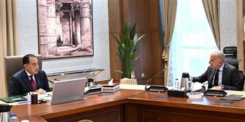 رئيس الوزراء يناقش عددا من الفرص الاستثمارية بمنطقة "المثلث الذهبي" مع القطاع الخاص