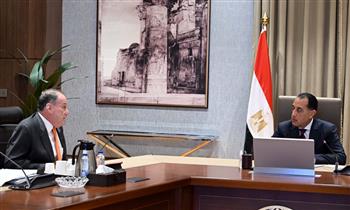 رئيس الوزراء يلتقي رئيس مجلس إدارة شركة "بلومبرج جرين" لبحث إقامة شراكات في الأمن الغذائي 