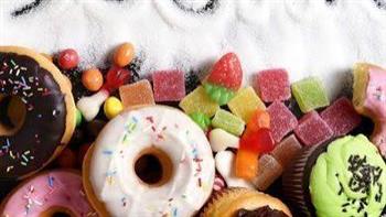 4  أسباب وراء الإكثار من الحلويات