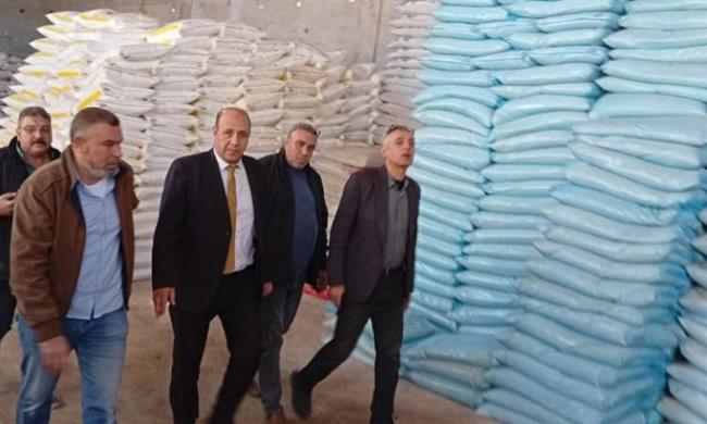 "الزراعة" تضبط مخزنا غير مرخص لتهريب الأسمدة المدعمة بالمحلة الكبرى