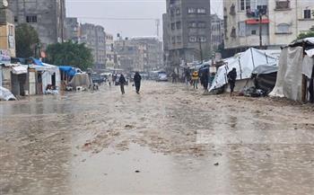 الأمطار تفاقم المأساة.. أهالي غزة يرزحون وسط منخفض جوي