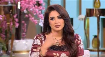 ياسمين عبد العزيز: فقدت 5 من أقرب الأشخاص لقلبي في 2025  