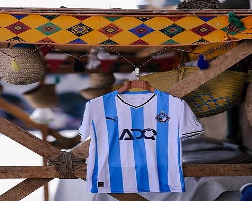 قميص بيراميدز يزين الدوحة قبل موقعة فلامنجو.. صور