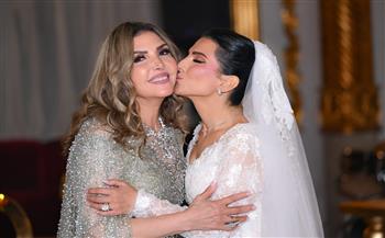 بالصور.. أركان فؤاد ونادية مصطفى يحتفلان بزفاف ابنتهما بحضور النجوم 