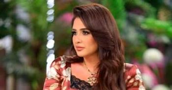 ياسمين عبد العزيز تشيد بكريم فهمي وتكشف سر الكيمياء بينهما