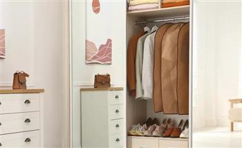 في غرف نومك.. 6 أغراض عليكِ إبعادها عن خزانة الملابس