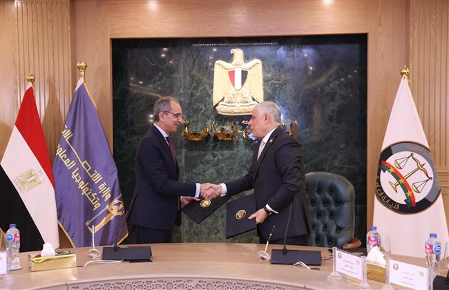 بدعم وزارة الاتصالات.. النيابة العامة تتوسع في تقديم خدماتها إلكترونيًا