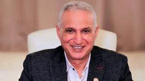 كبير الأثريين بوزارة الآثار يكشف تفاصيل رفع تمثال الملك أمنحتب الثالث بعد دفنه 3 آلاف سنة في الرمال