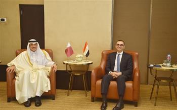 وزير الاستثمار يبحث مع وزير الدولة القطري لشؤون التجارة الخارجية سبل تعزيز الشراكات الاقتصادية