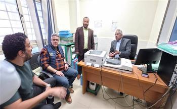 سكرتير عام البحر الأحمر يتفقد المركز التكنولوجي بحي جنوب الغردقة