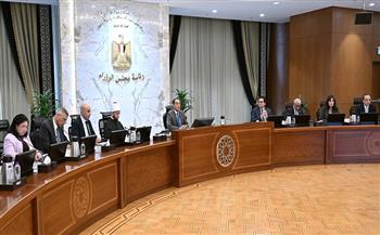 رئيس الوزراء يتابع زيادة الخدمات والأنشطة بالمحافظات الحدودية