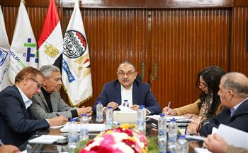 وزير قطاع الأعمال: تطوير 97 خط إنتاج بشركات "القابضة للأدوية" ونمو المبيعات بنسبة 30%