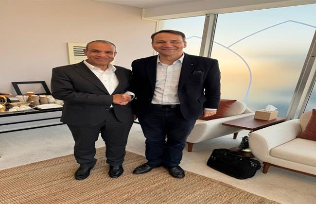 وزير الخارجية يبحث مع نظيره البولندي العلاقات بين البلدين وقضايا إقليمية ودولية