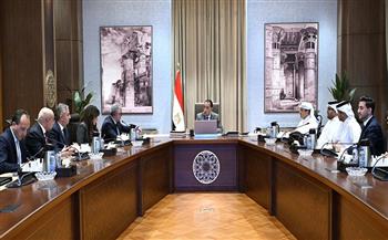 رئيس الوزراء يلتقي الرئيس التنفيذي لشركة "المانع" القابضة القطرية