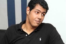 عمر متولي ناعيًا والدته إيمان إمام: توفيت إلى رحمة الله أمي الحبيبة