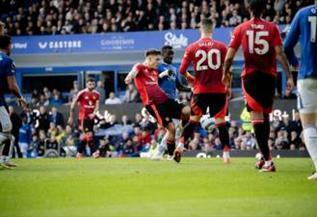 مواعيد مباريات اليوم.. مانشستر يونايتد ضد بورنموث والسعودية ضد الأردن