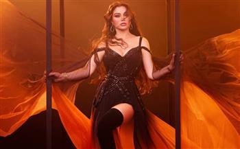 هيفاء وهبي بفستان" سوبروومان"  