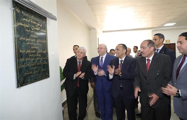 محافظ بني سويف يشارك وزير التعليم العالي في افتتاح قاعة الاحتفالات الكبرى بمجمع المعاهد العليا 
