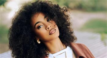 كيف تصبحين امرأة جذابة بلا مبالغة ودون تكلف؟