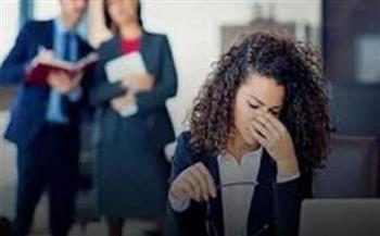للموظفات.. كيف تحمين مزاجك وحالتك النفسية من سلوكيات الزملاء السلبية؟